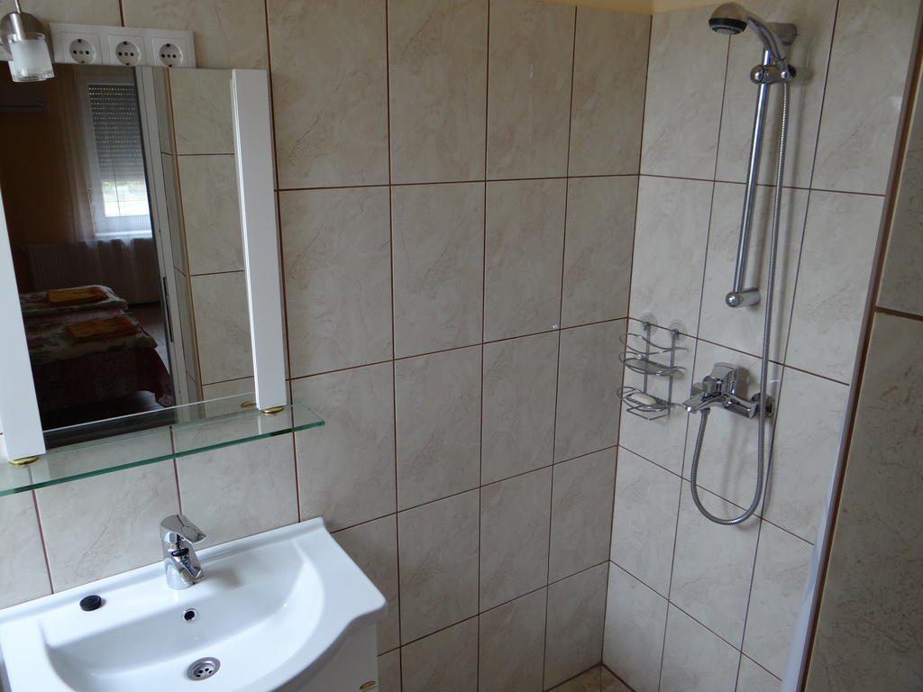 Marinica Apartman Hajdúszoboszló Rum bild