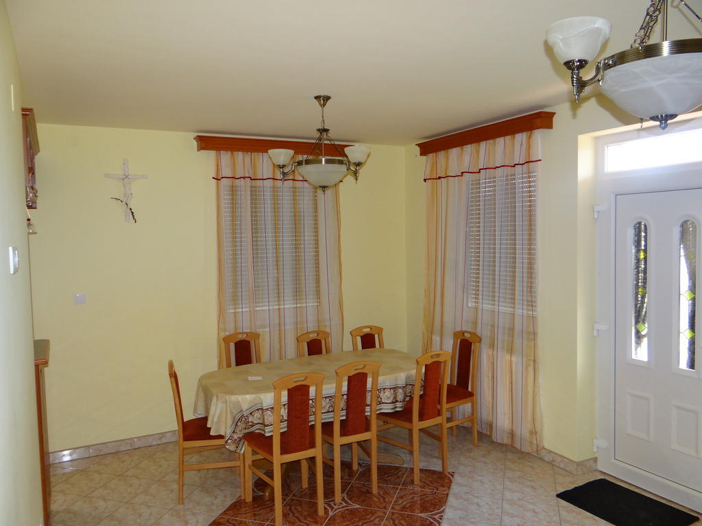 Marinica Apartman Hajdúszoboszló Exteriör bild